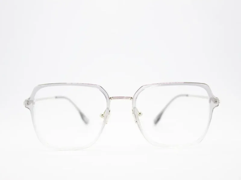 CDM008